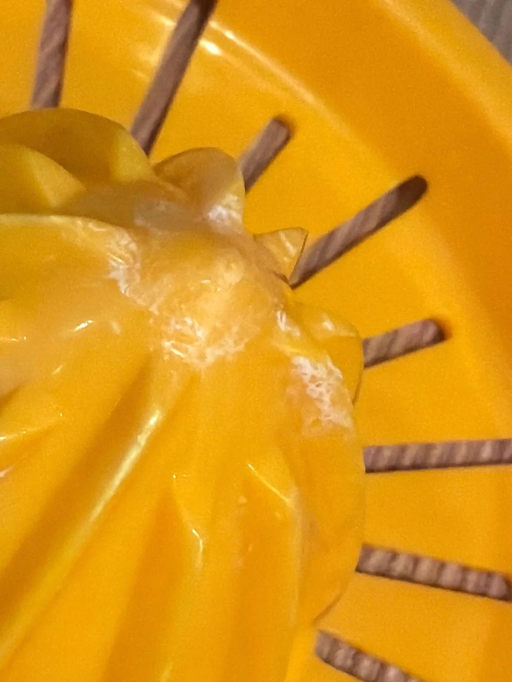 Bright Yellow Plastic Manual Citrus Lemon & Lime Juicer Hand Press Reamer
